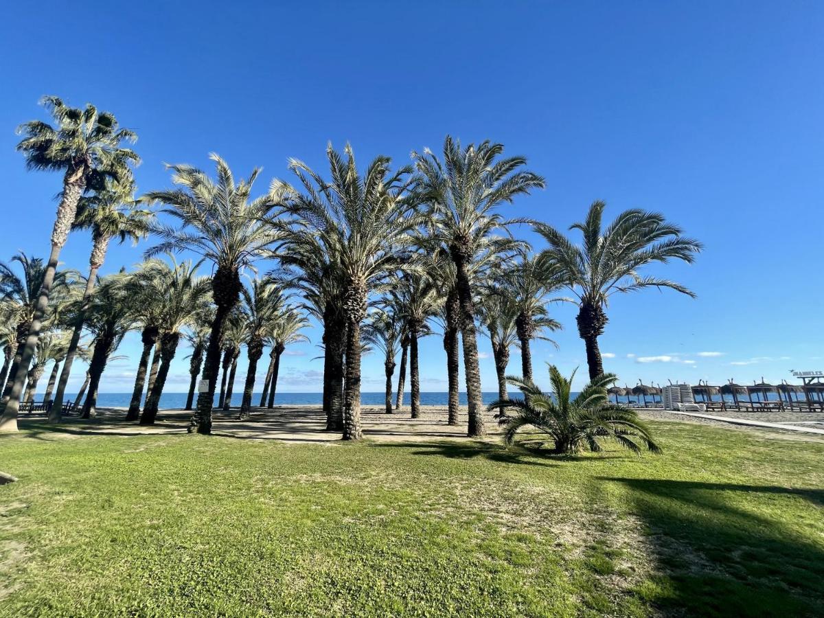 Exclusive Beachfront Apartment Torremolinos - Pool - Paddle - Tenis - Wifi - Central Aircon Dış mekan fotoğraf