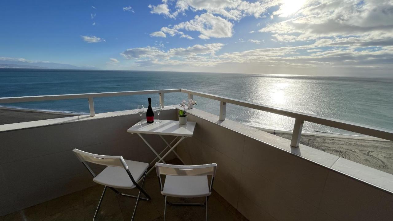 Exclusive Beachfront Apartment Torremolinos - Pool - Paddle - Tenis - Wifi - Central Aircon Dış mekan fotoğraf